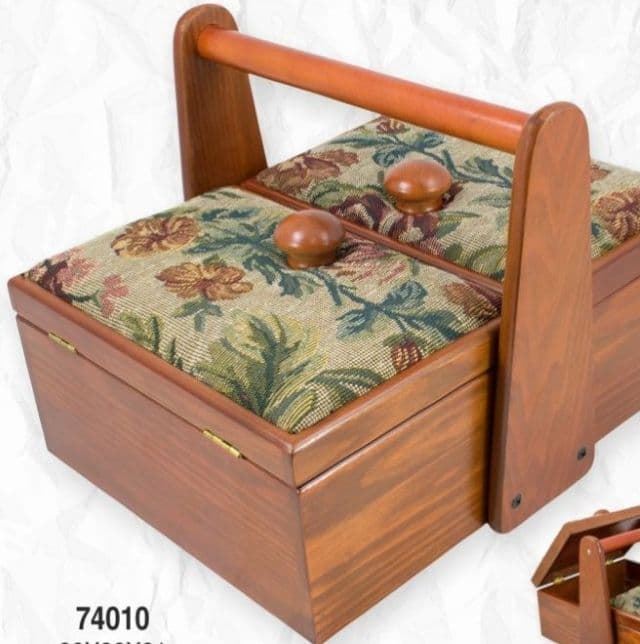 Costurero de madera - Imagen 1